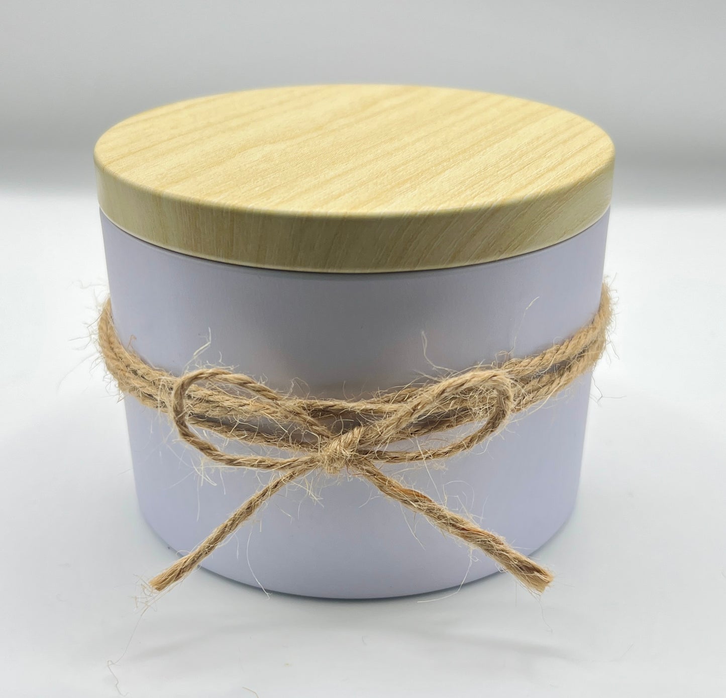 Grandma’s Rose Garden – Wickless Rose Scented Candle (8oz Tin)