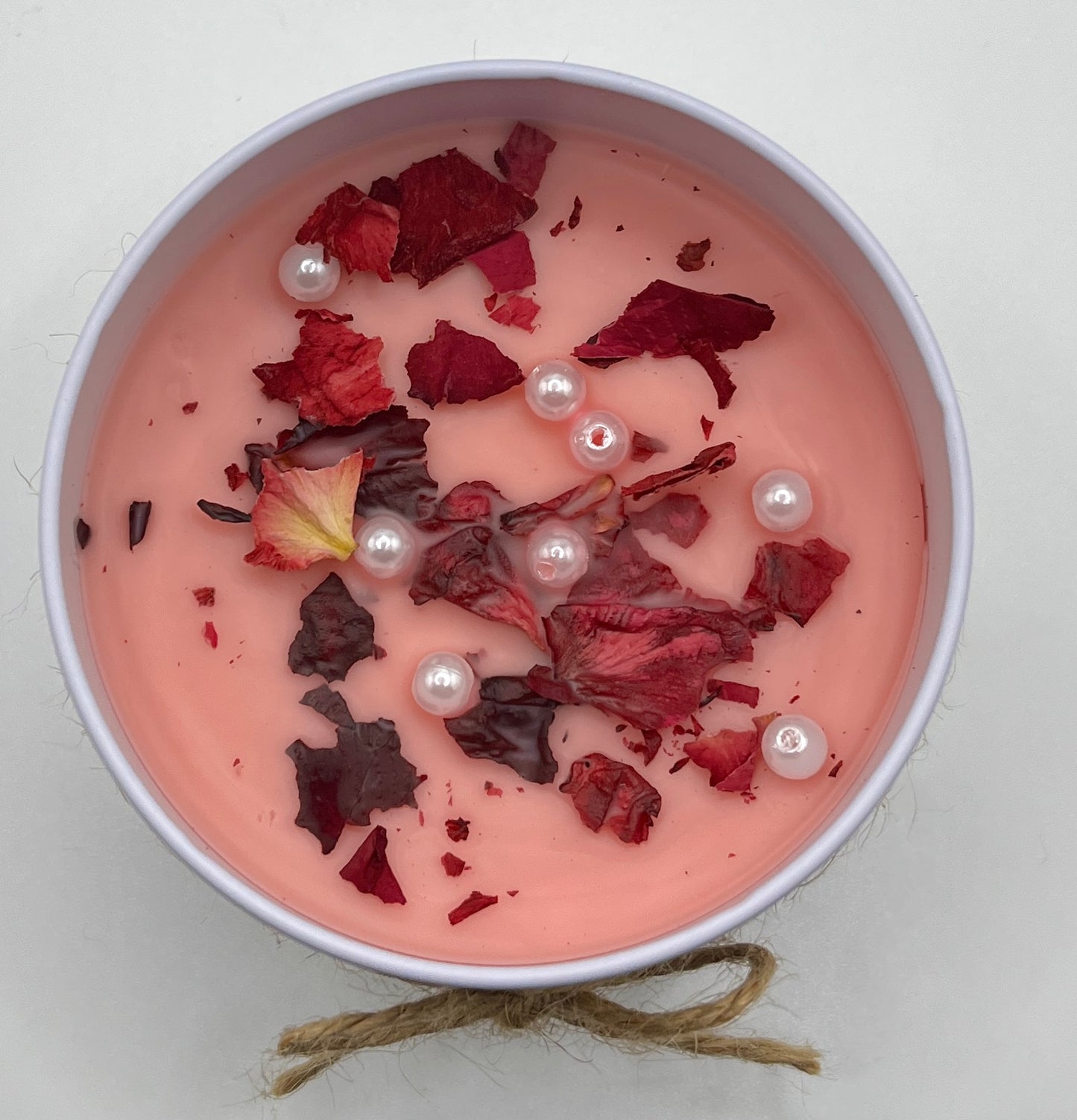 Grandma’s Rose Garden – Wickless Rose Scented Candle (8oz Tin)
